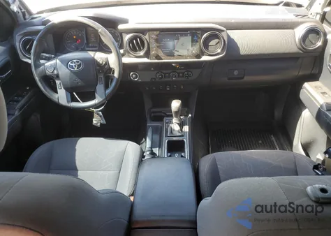 2018 Toyota Tacoma Double Cab z USA, uszkodzony, nr VIN 3TMAZ5CN0JM056811